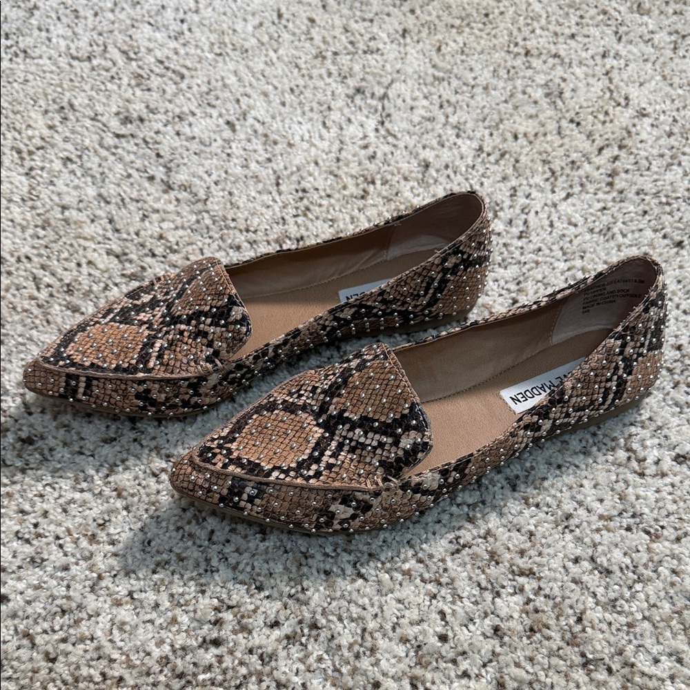 Steve Madden Tan and Black Patterned Loafers - Picture 2 of 5